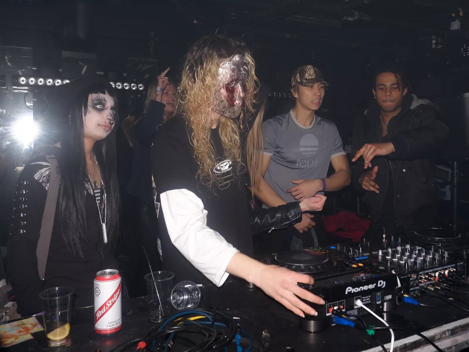 London's Rave Scene - 713 Magazine